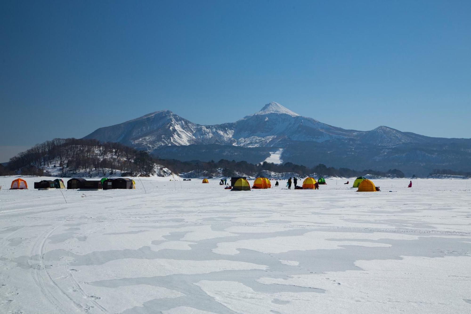 Urabandai Lake Resort Goshiki No Mori Kitashiobara Exterior photo